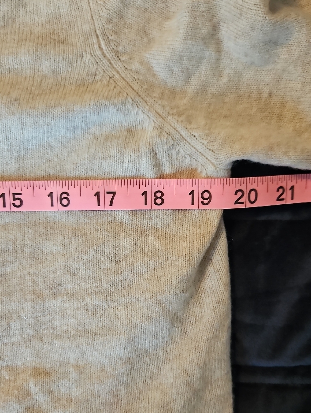 Orvis 100% Featherweight Cashmere Cardigan, Heathered Cream, S, Quiet Luxury - Picture 6 of 8